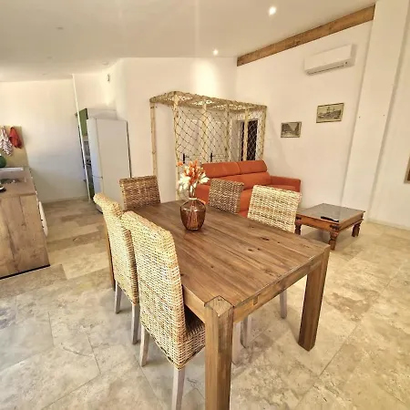 Opetitparadis * Six-Fours-les-Plages