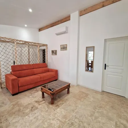 Opetitparadis Holiday home
