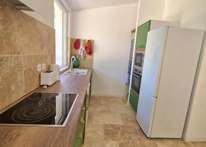 Opetitparadis * Сис-Фур-Ле-Пляж